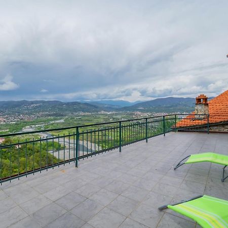 Comfy & Roomy Apt - View On The Ligurian Hills! Vezzano Ligure Esterno foto